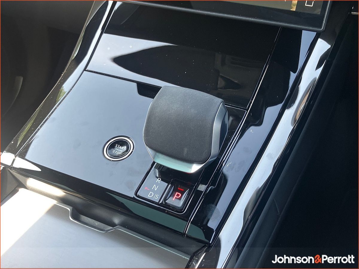 Land Rover Range Rover Sport 3.0 Si4 PHEV 460PS AWD Auto Dynamic SE, (Remainder of Manufaturer Warranty) 