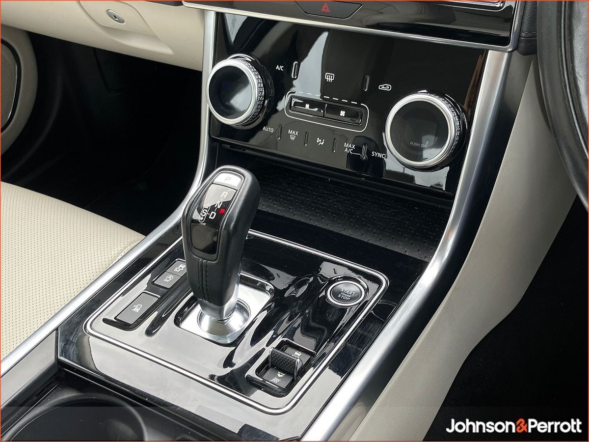 Jaguar XE 2.0D I4 204 PS RWD S