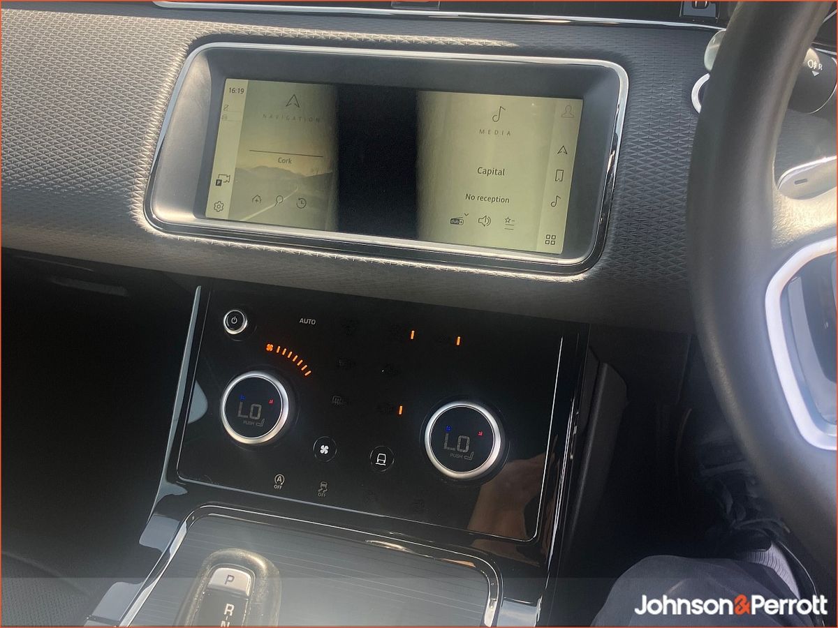 Land Rover Range Rover Evoque R Rover Evoque R-Dyn S Phev A  R-Dynamic S  P300 e 309 AWD PHEV 109BHP /80kw 12.2 kWh Battery Auto Start/Stop