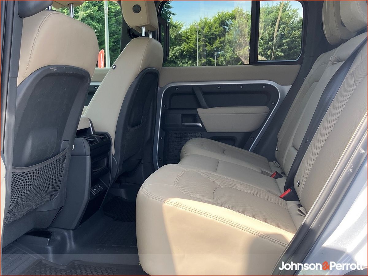 Land Rover Defender 110 2.0 Si4 PHEV S