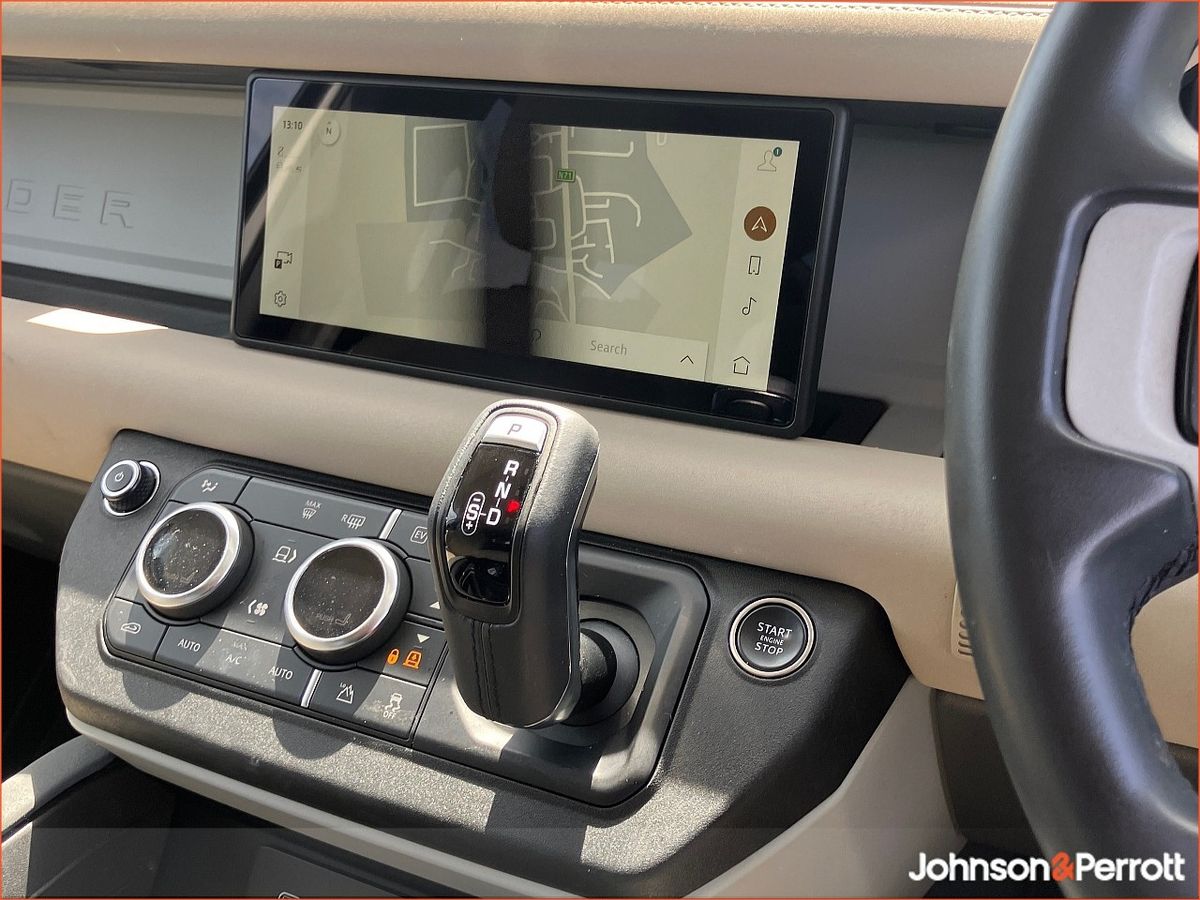Land Rover Defender 110 2.0 Si4 PHEV S
