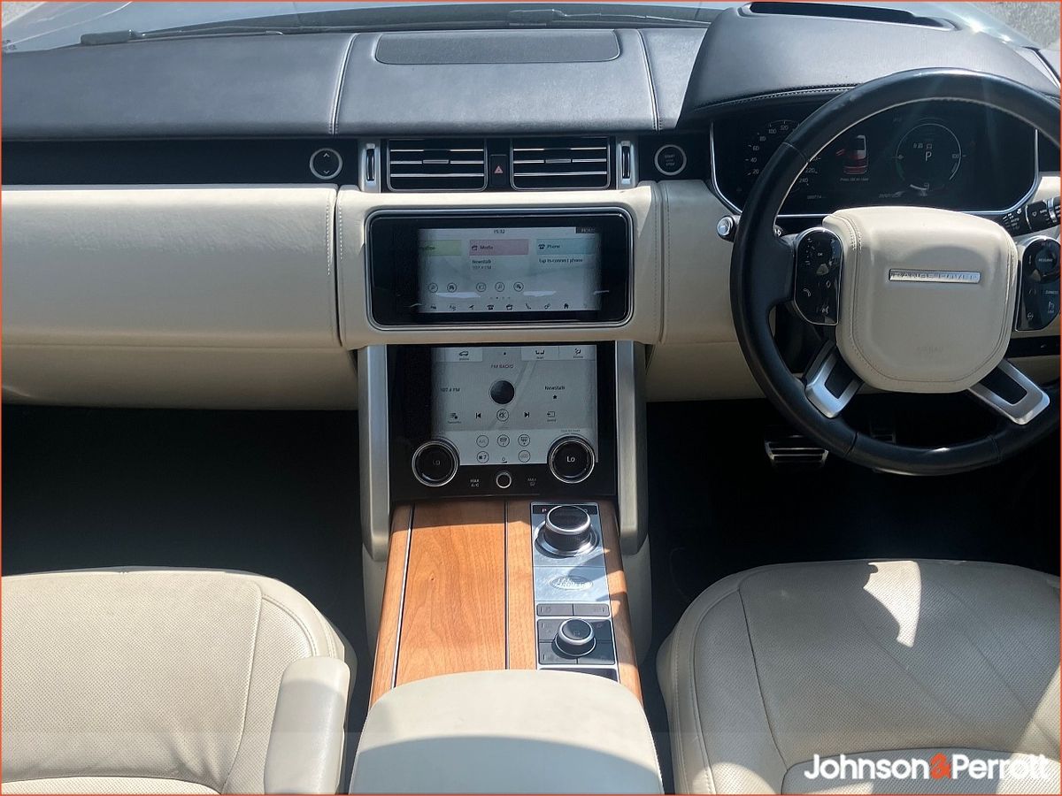 Land Rover Range Rover 2.0 I4 PHEV 404 PS Vogue