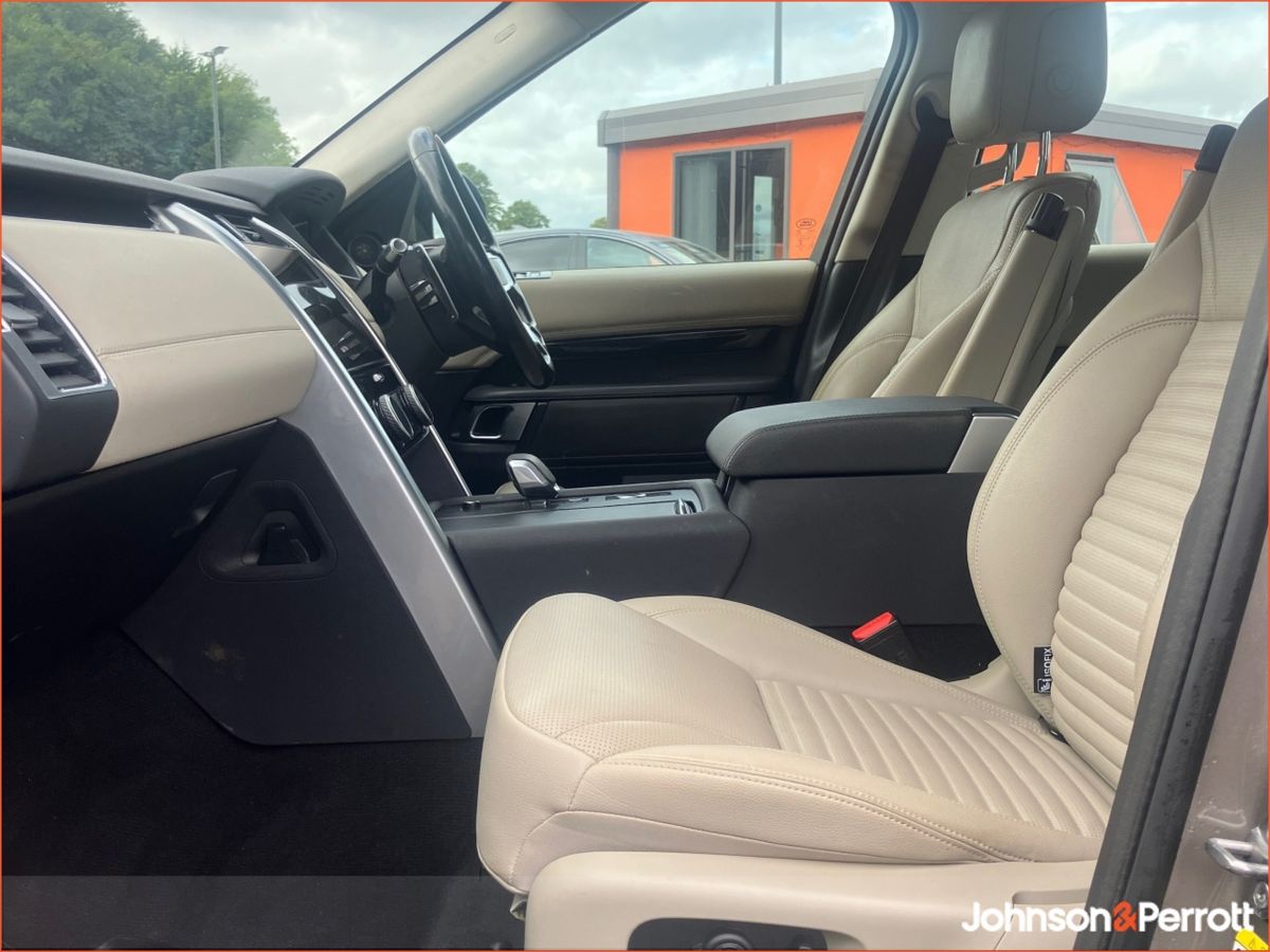 Land Rover Discovery 3.0D SDV6 306PS 4WD Auto Landmark