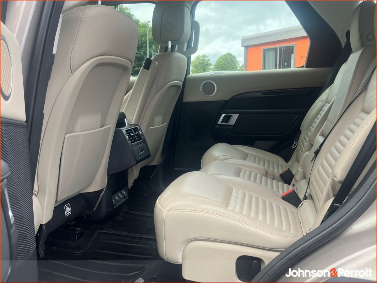 Land Rover Discovery 3.0D SDV6 306PS 4WD Auto Landmark