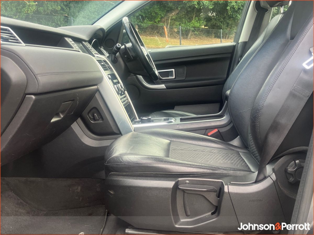 Land Rover Discovery Sport 2.0 TD4 150PS AUTO SE 7 Seat