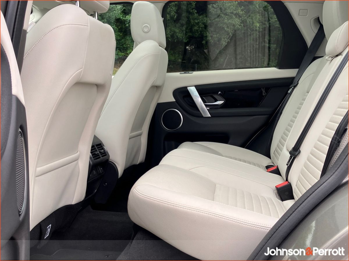 Land Rover Discovery Sport 1.5 I3 PHEV 309 PS AWD S Auto,  (Remainder of Manufacturer Warranty)