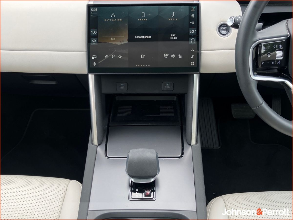 Land Rover Discovery Sport 1.5 I3 PHEV 309 PS AWD S Auto,  (Remainder of Manufacturer Warranty)