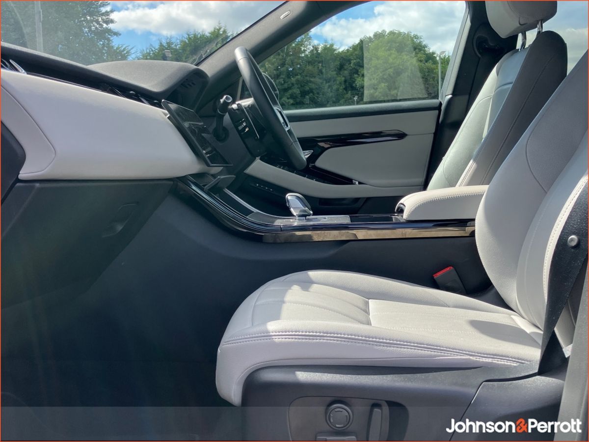Land Rover Range Rover Evoque 1.5 I3 PHEV 269 PS S, (Remainder of Manufacturer Warranty)
