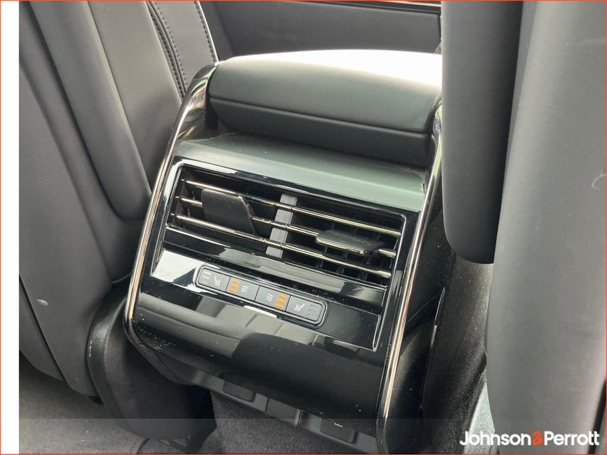 Land Rover Range Rover Sport  PHEV SE Dynamic, (Remainder manufacturer warranty)
