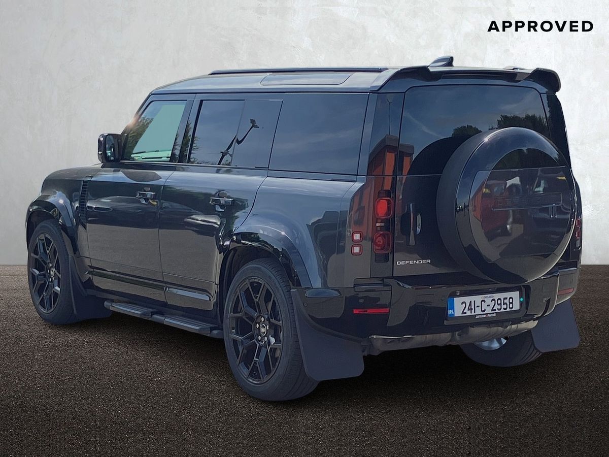 Land Rover Defender DEFENDER 110 3.0 D SE HARD TOP, (Remainder of 5 Year Manufaturer Warranty & Price Excludes VAT)
