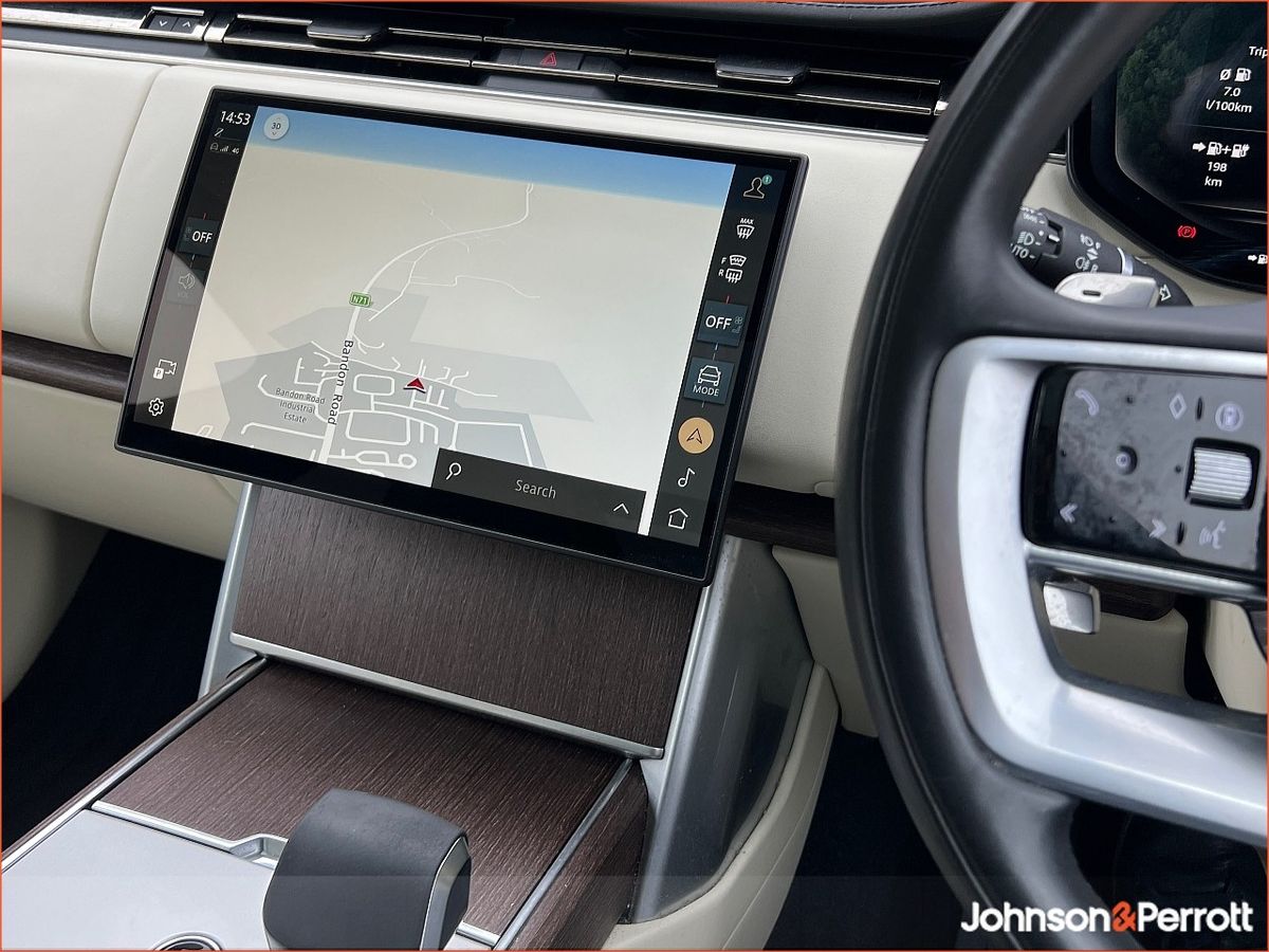 Land Rover Range Rover SWB 3.0 I6 PHEV SE, (Remainder of Manufacturer Warranty)
