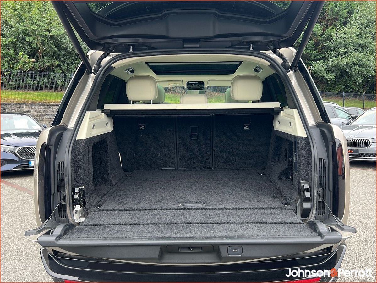 Land Rover Range Rover SWB 3.0 I6 PHEV SE, (Remainder of Manufacturer Warranty)