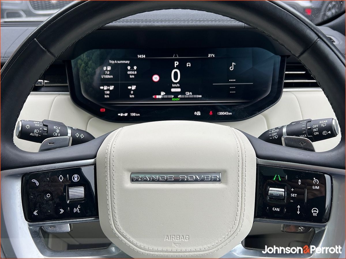 Land Rover Range Rover SWB 3.0 I6 PHEV SE, (Remainder of Manufacturer Warranty)