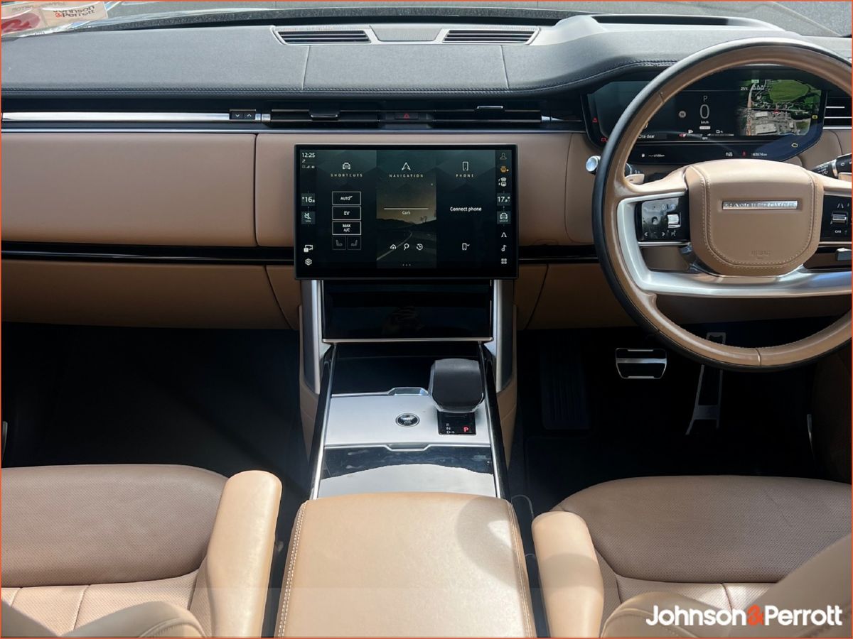 Land Rover Range Rover SWB 3.0 I6 PHEV SE, (Remainder of Manufacturer Warranty)