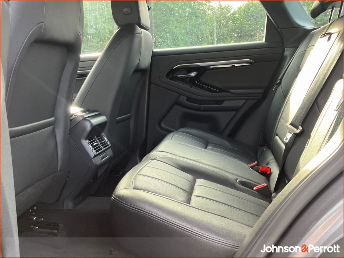 Land Rover Range Rover Evoque R Rover Evoque R-Dyn S Phev A  R-Dynamic S  P300 e 309 AWD PHEV 109BHP /80kw 12.2 kWh Battery Auto Start/Stop