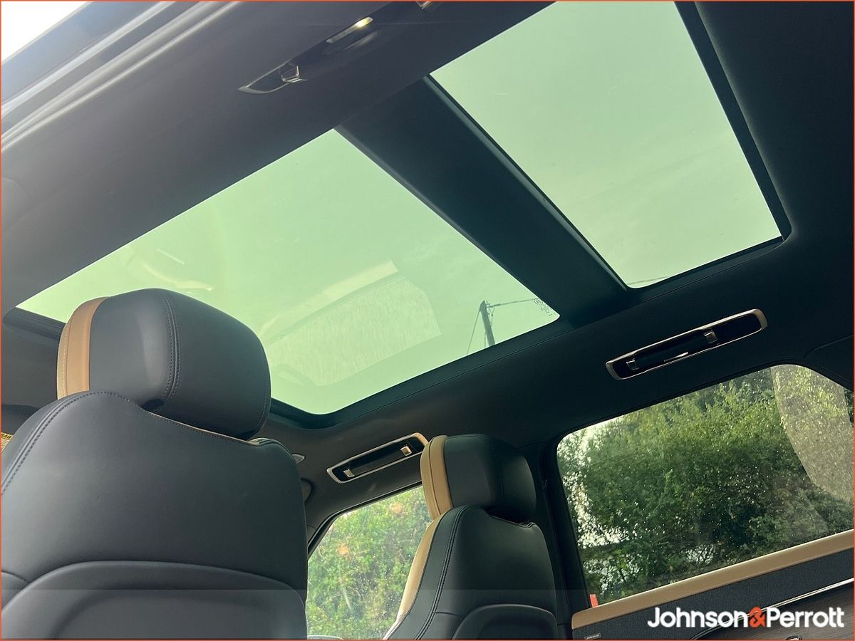 Land Rover Range Rover Sport SWB 3.0 Si6 PHEV SE,  (Remainder of Manufacturer Warranty)