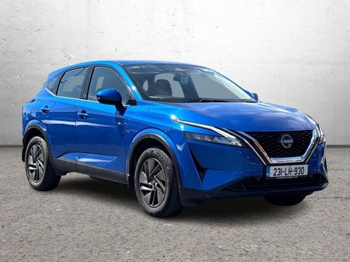 Nissan Qashqai 1.3 PET MILD HYBRID SV CVT