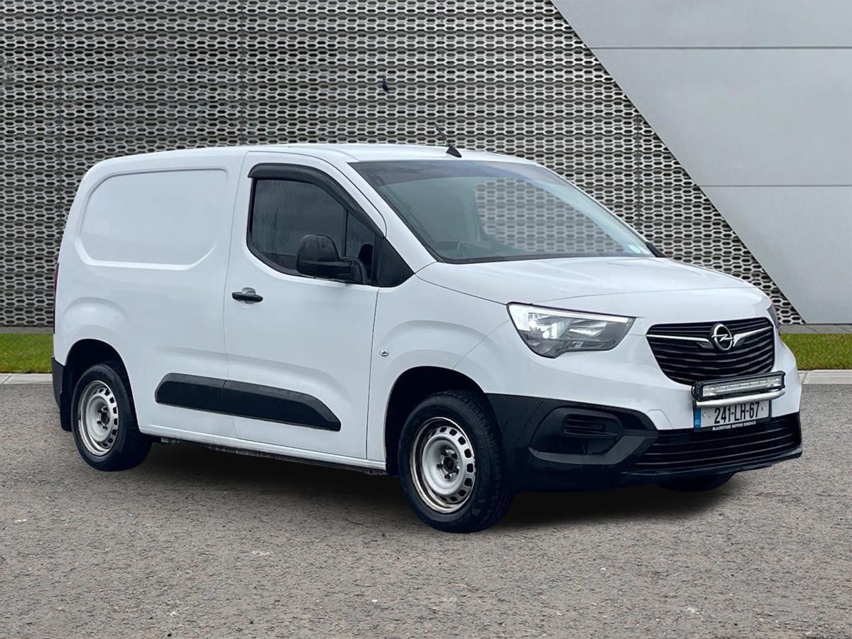 Opel Combo Edition Plus 7 Seat BEV 8 Speed AT