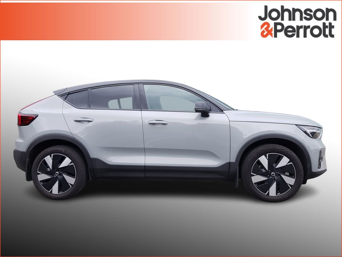 Volvo EC40 82 kwh 252bhp Extended Range Plus (Adaptive Cruise / Glass Roof / BLIS)