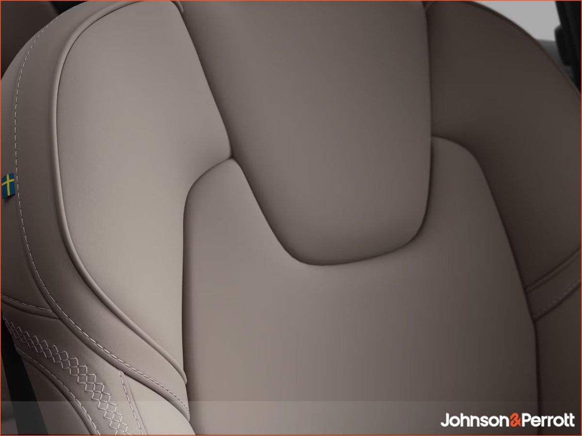 Volvo XC60 T6 350bhp AWD Plus Dark + Forest Lake Metallic + Dark Tinted Windows + Sunroof