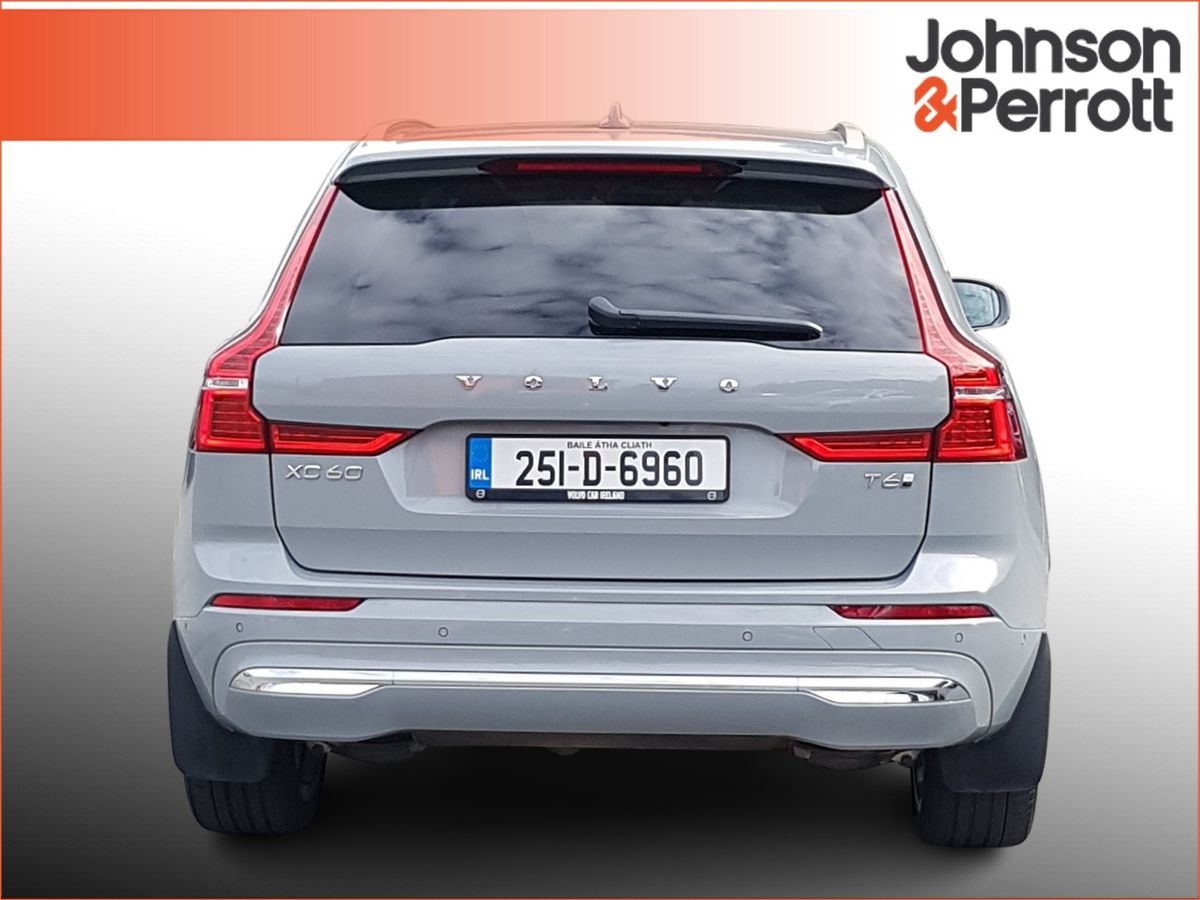 Volvo XC60 T6 350 bhp AWD PHEV Ultra Bright (Three Year Volvo Warranty + Two Year Volvo Service Plan)