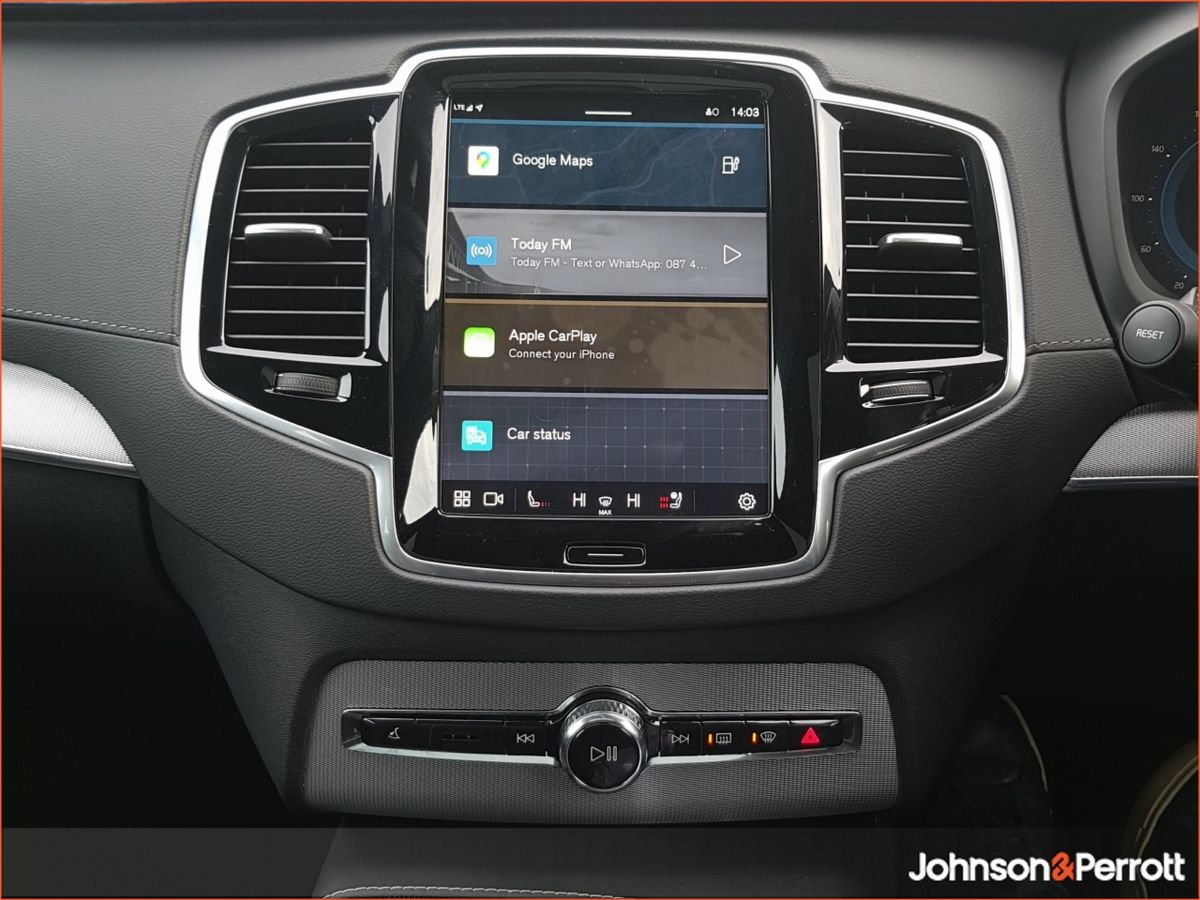 Volvo XC90 T8 455bhp PHEV AWD Plus Dark (Three Year Volvo Selekt Warranty + Two Year Volvo Service Plan)