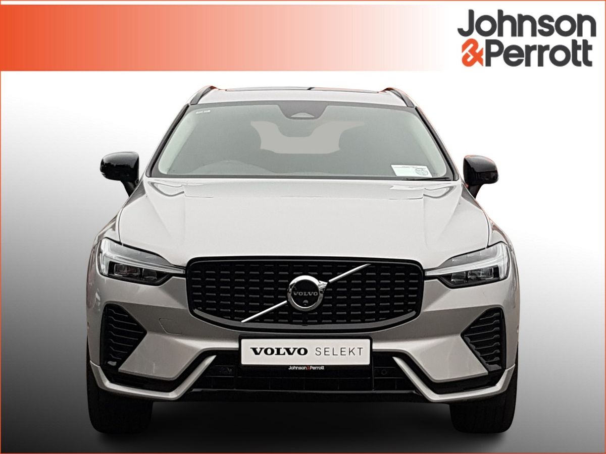 Volvo XC60 T6 350bhp AWD PHEV Plus Dark (Panoramic Sunroof / 360 Camera / Heated Seats)