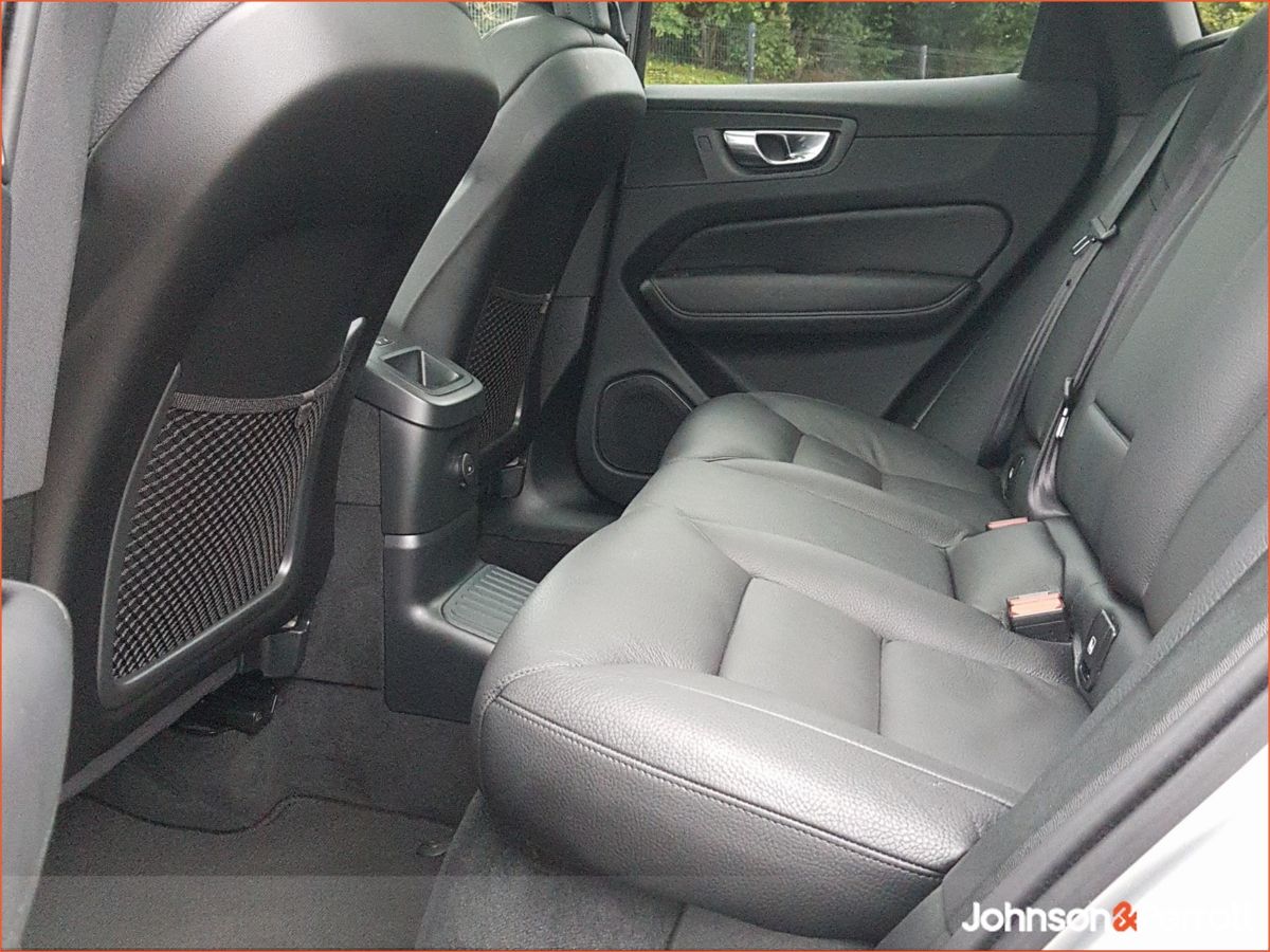 Volvo XC60 T6 350bhp AWD PHEV Plus Dark (Volvo Selekt Warranty until March 2030)