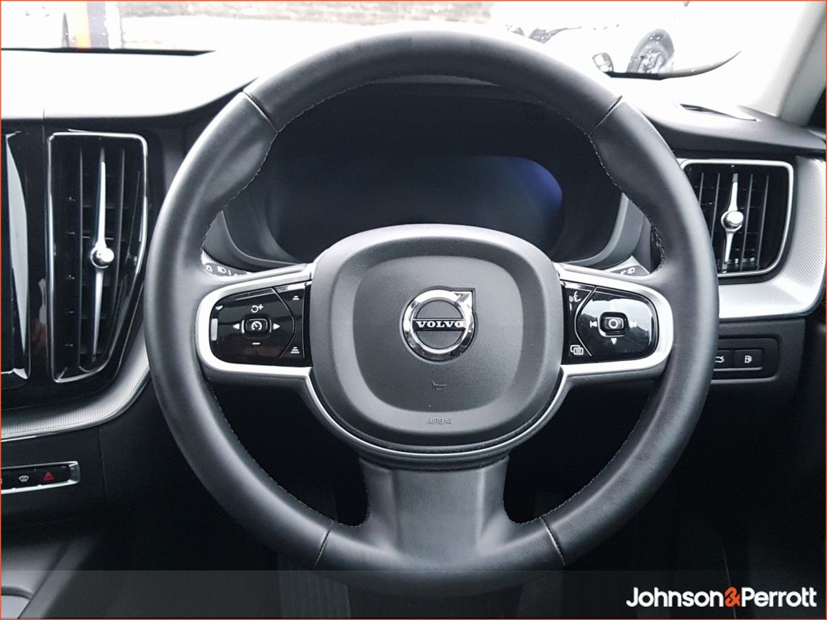 Volvo XC60 T6 350bhp AWD PHEV Plus Dark (Volvo Selekt Warranty until March 2030)