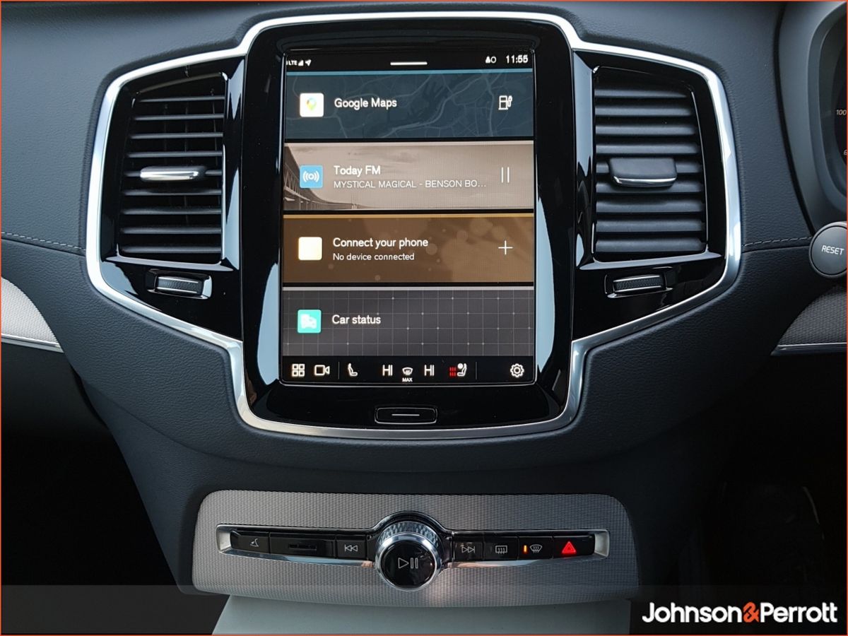 Volvo XC90 T8 455bhp PHEV AWD Plus Bright (Adaptive Cruise / 360 Camera / Panoramic Sunroof)