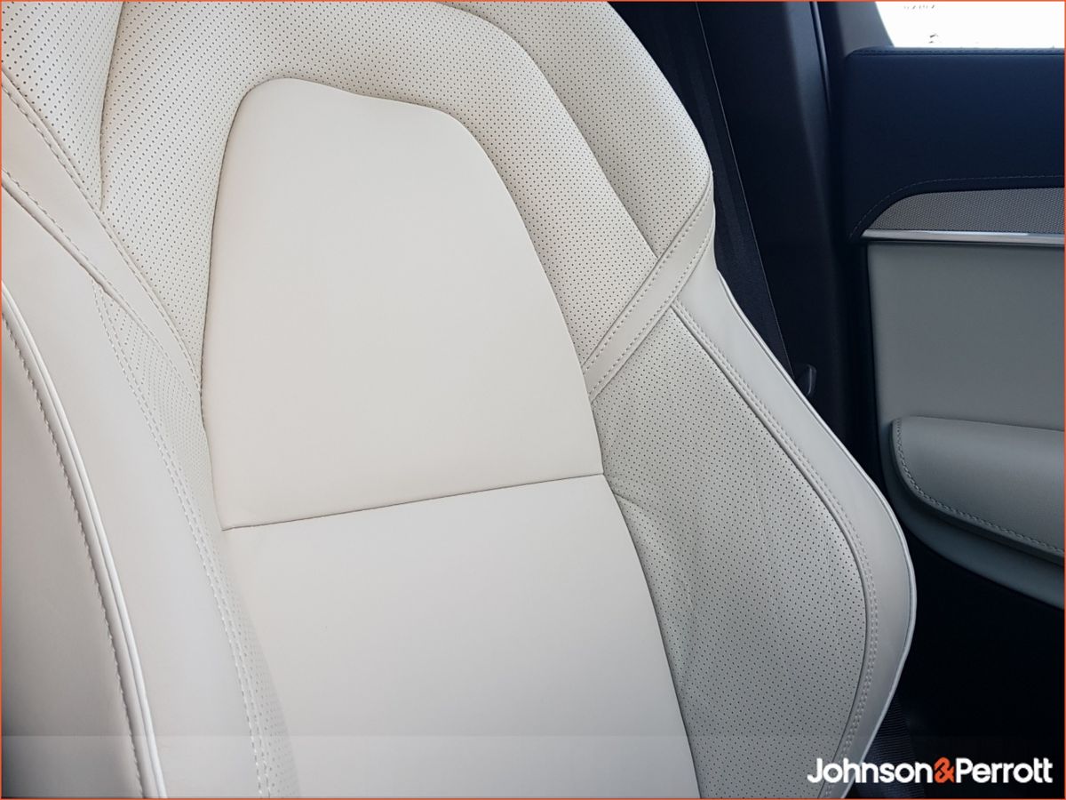 Volvo XC90 T8 455bhp PHEV AWD Plus Bright (Adaptive Cruise / 360 Camera / Panoramic Sunroof)