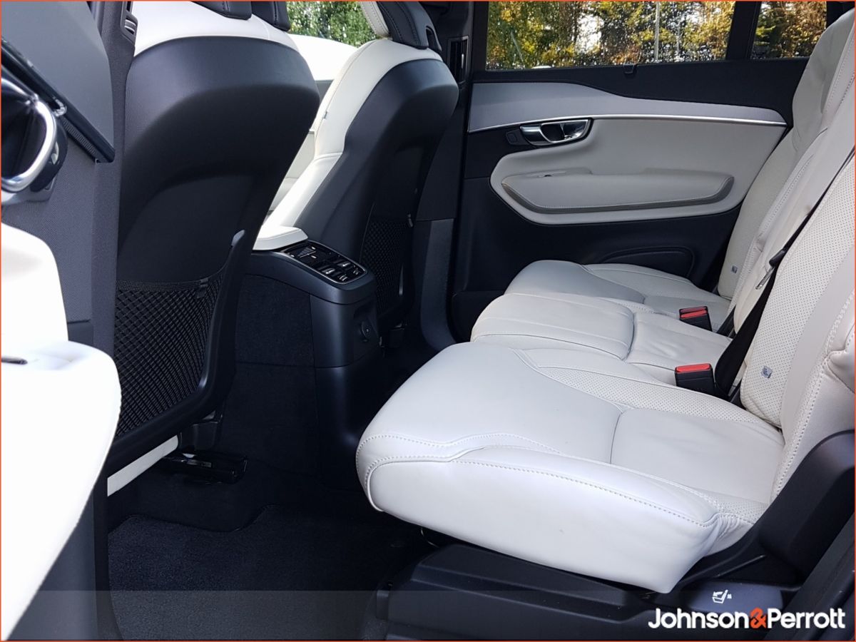 Volvo XC90 T8 455bhp PHEV AWD Plus Bright - Four Year Volvo Selekt Warranty