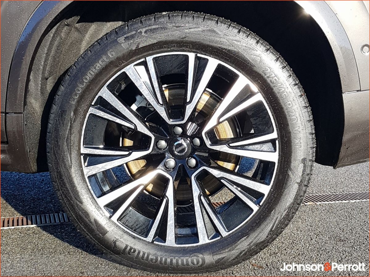 Volvo XC90 T8 455bhp PHEV AWD Plus Bright - Four Year Volvo Selekt Warranty