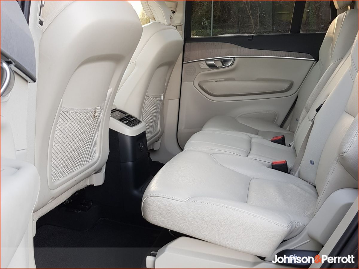 Volvo XC90 T8 455bhp AWD PHEV Plus Bright - Three Year Volvo Selekt Warranty