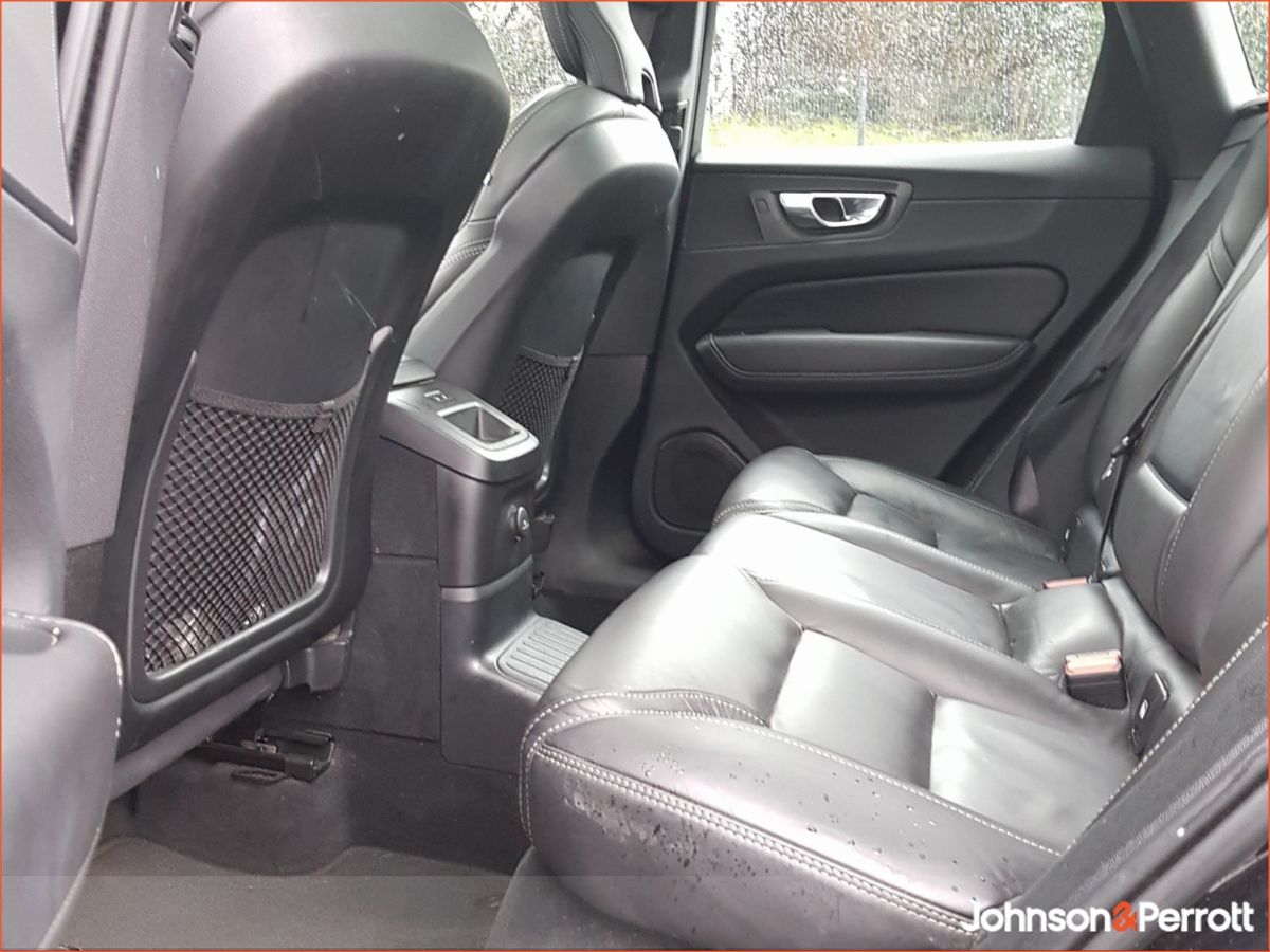 Volvo XC60 T6 350bhp AWD PHEV Inscription (Twe Year Selekt Warranty  + Two Year Service Plan)