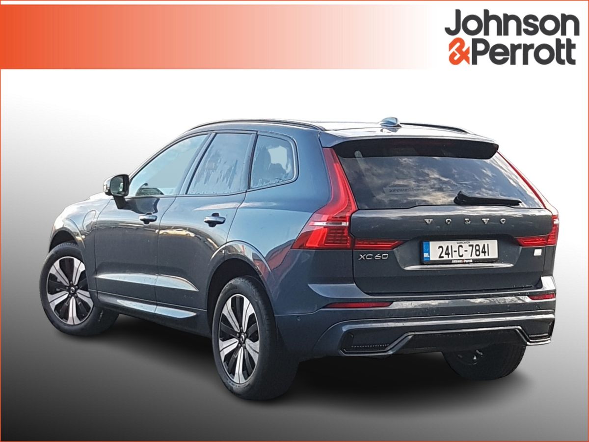 Volvo XC60 T6 350hp AWD PHEV Plus Dark (Three Year Volvo Selekt Warranty + Two Year Volvo Service Plan)