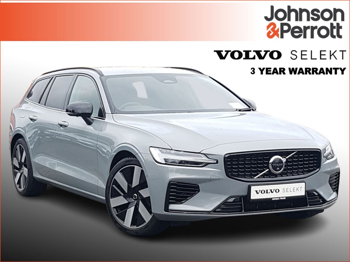 Volvo V60 T6 350 bhp AWD PHEV Plus Dark - 360 Camera - Deployable Towbar  - Adaptive Cruise