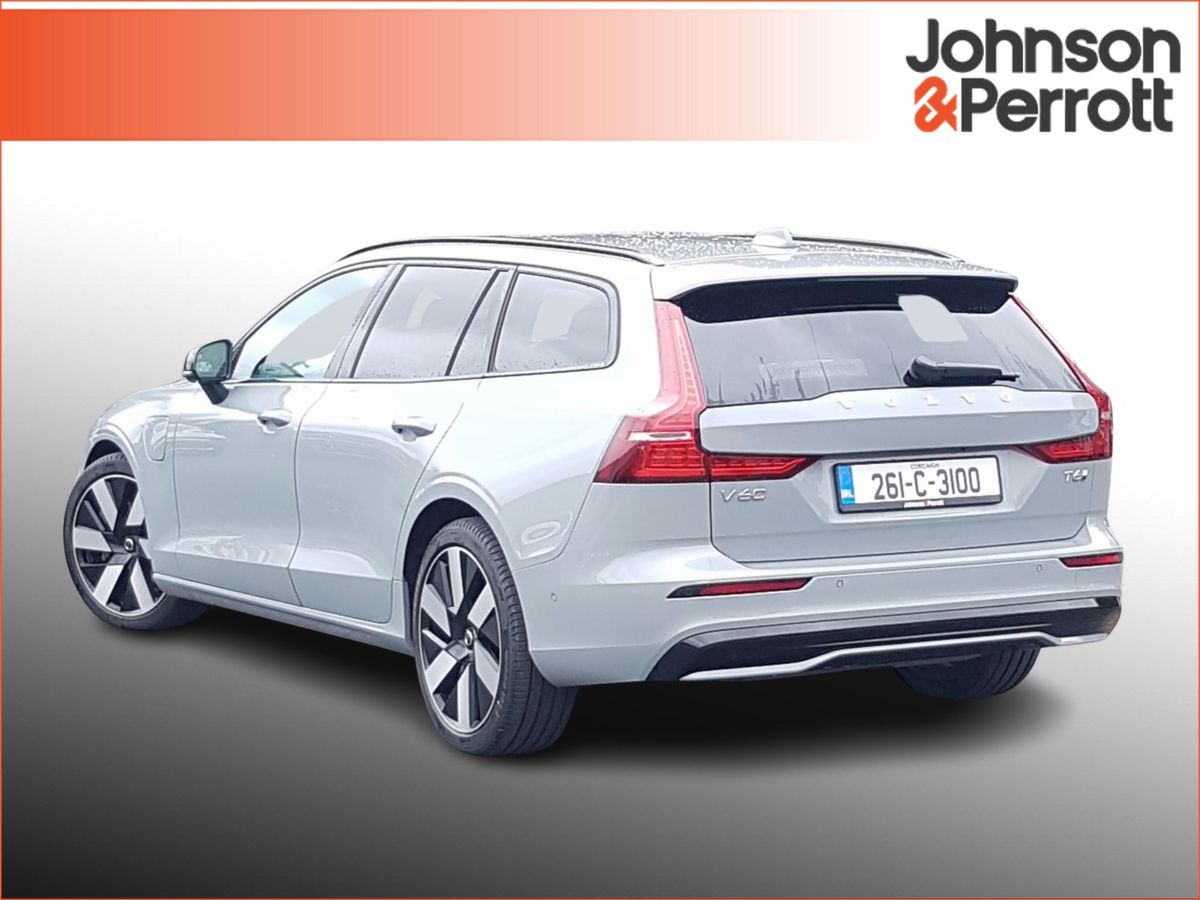 Volvo V60 T6 350 bhp AWD PHEV Plus Dark - 360 Camera - Deployable Towbar  - Adaptive Cruise