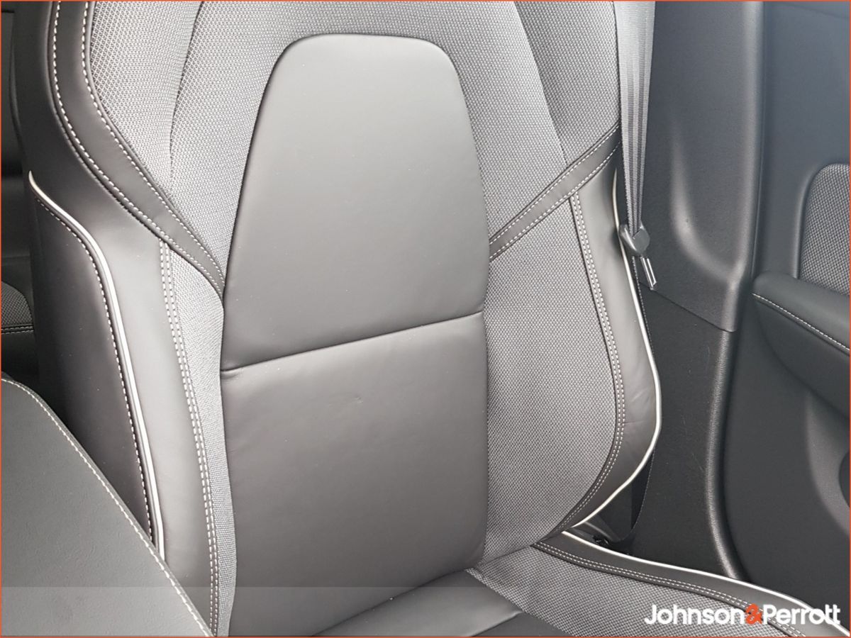 Volvo V60 T6 350 bhp AWD PHEV Plus Dark - 360 Camera - Deployable Towbar  - Adaptive Cruise