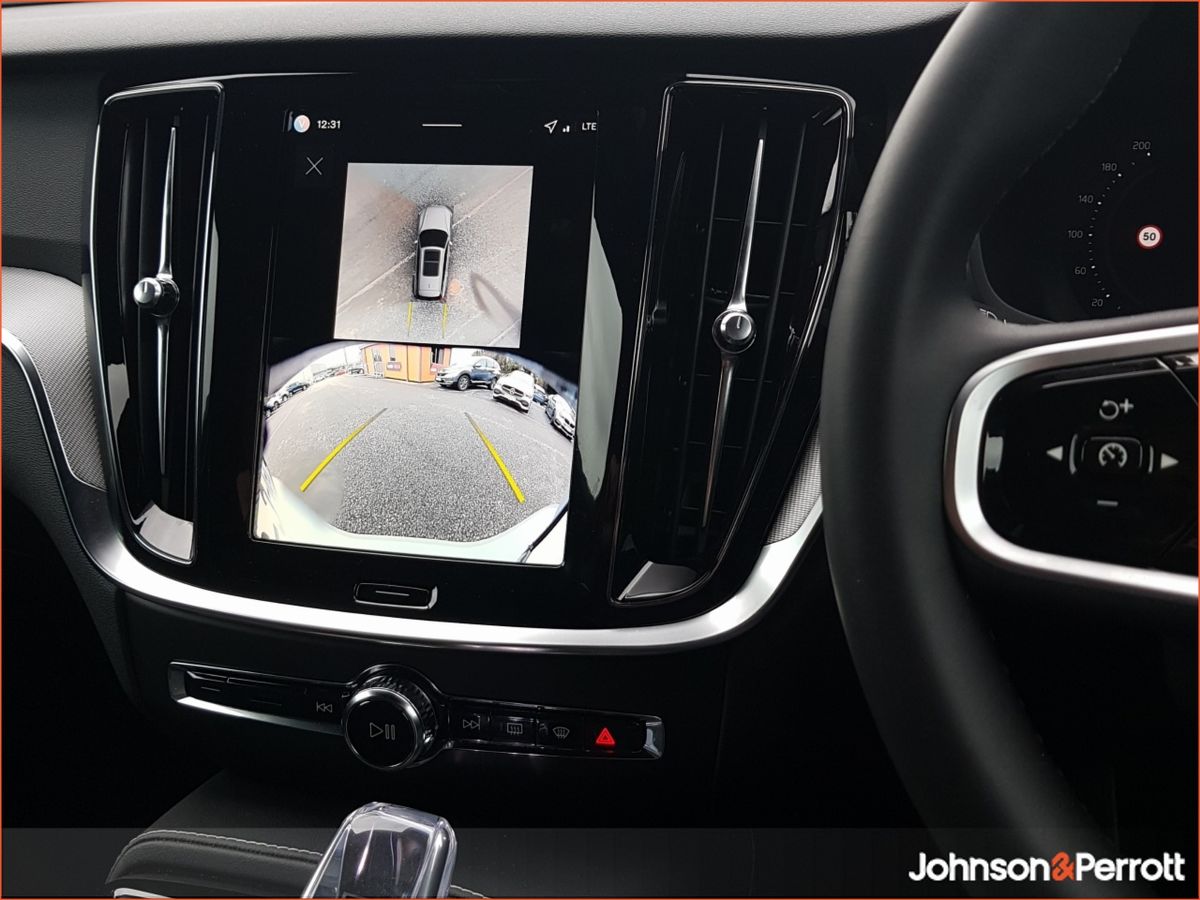 Volvo V60 T6 350 bhp AWD PHEV Plus Dark - 360 Camera - Deployable Towbar  - Adaptive Cruise