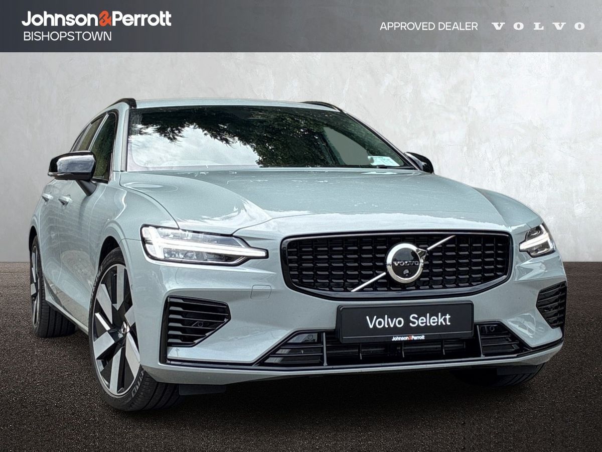 Volvo V60 T6 350 bhp AWD PHEV Plus Dark - Towbar / Pilot Assist + 360 Camera