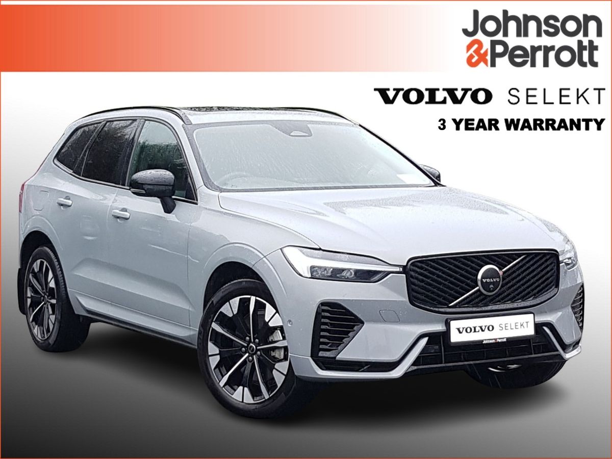 Volvo XC60 T6 350bhp AWD PHEV Plus Dark (Panoramic Sunroof / Dark Tinted Windows / 360 Camera)