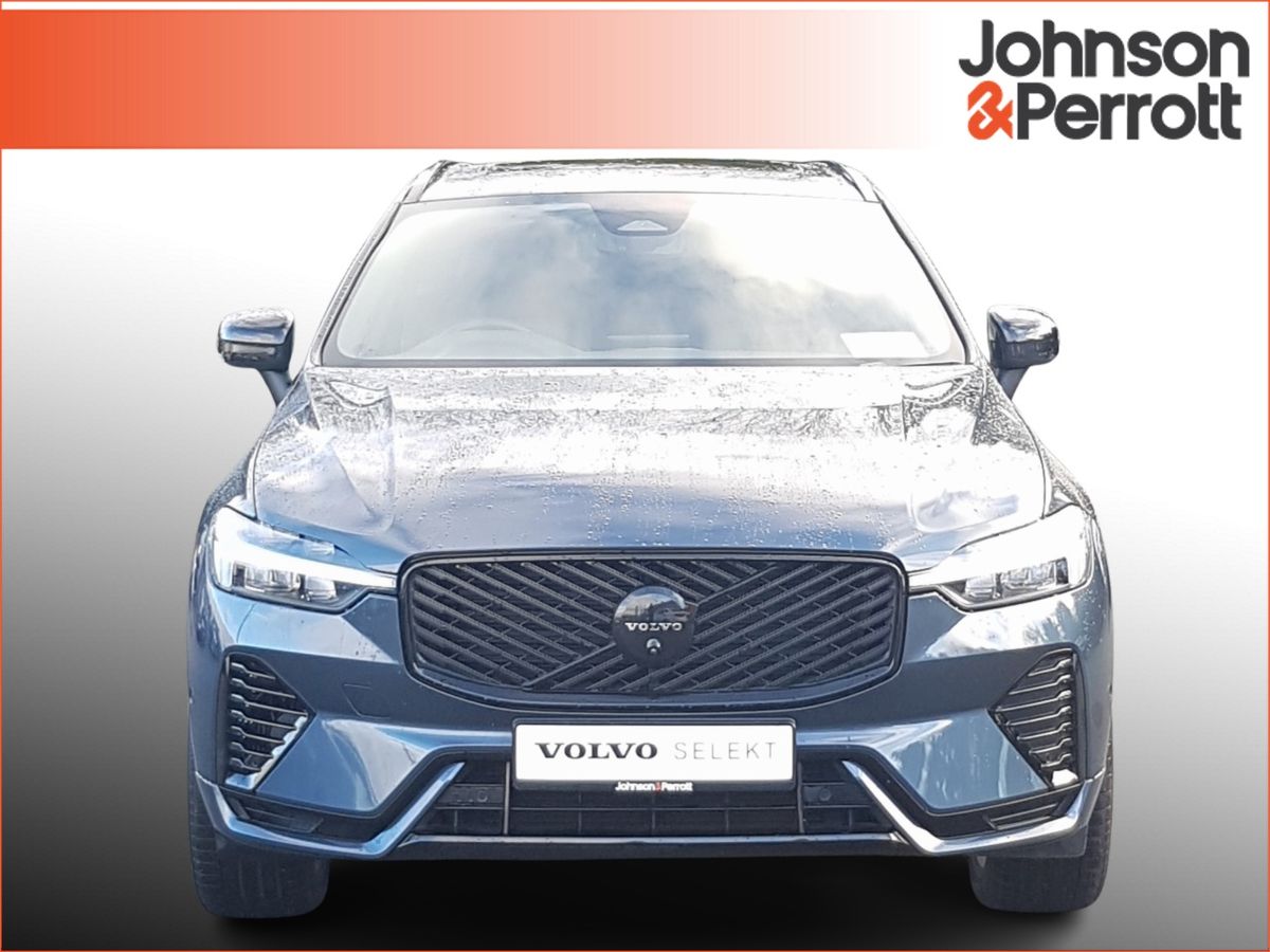 Volvo XC60 T6 350bhp AWD PHEV Plus Black Edition