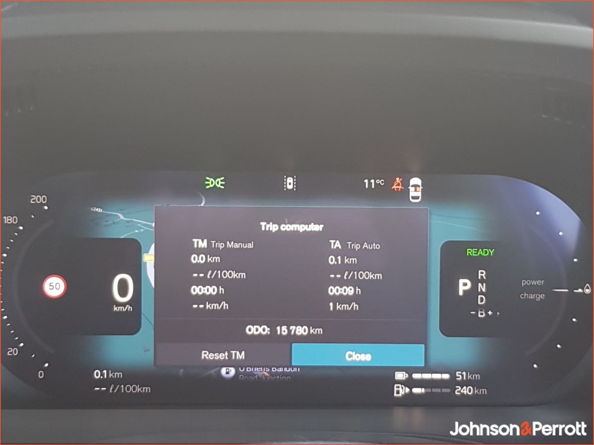 Volvo XC60 T6 350bhp AWD PHEV Plus Black Edition