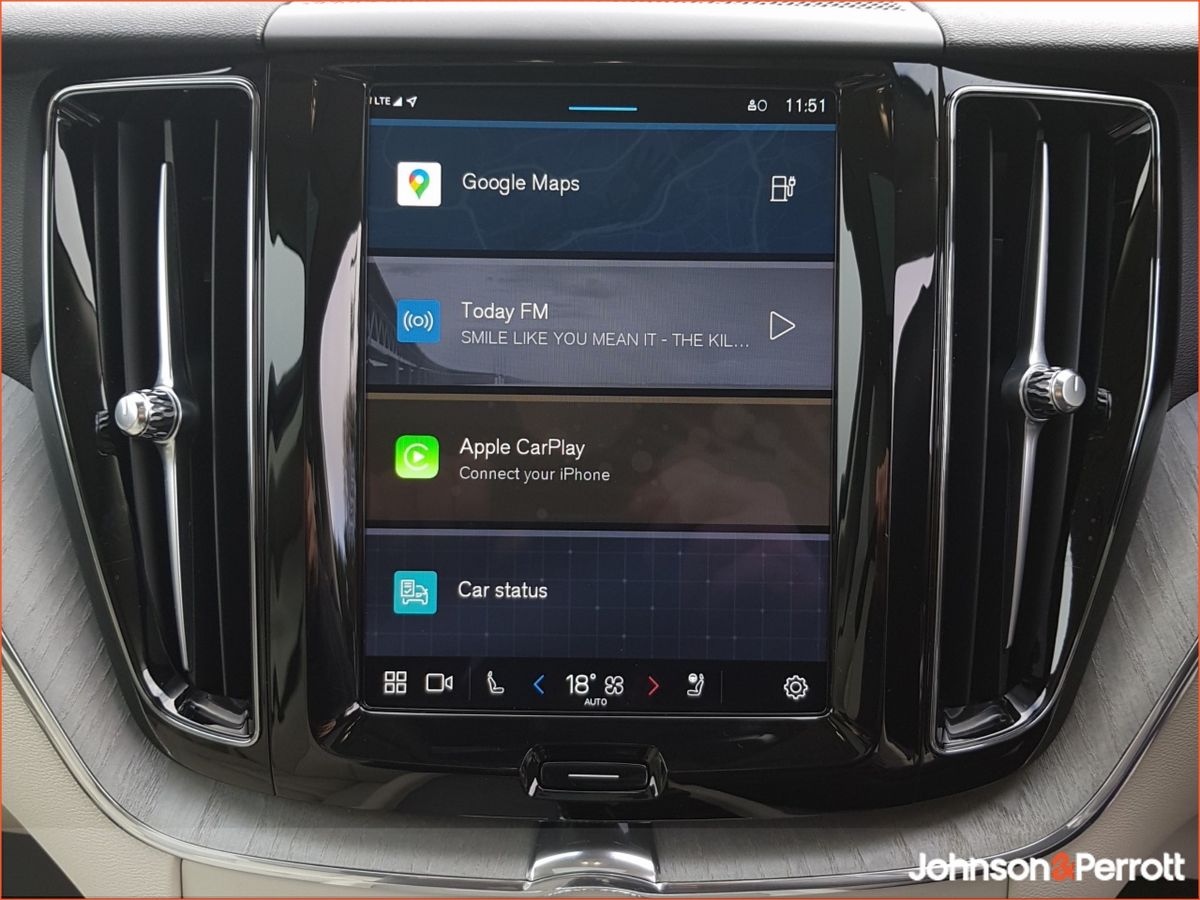 Volvo XC60 T6 350bhp AWD PHEV Plus Bright (Two Year Volvo Selekt Warranty  + Two Year Volvo Service Plan)