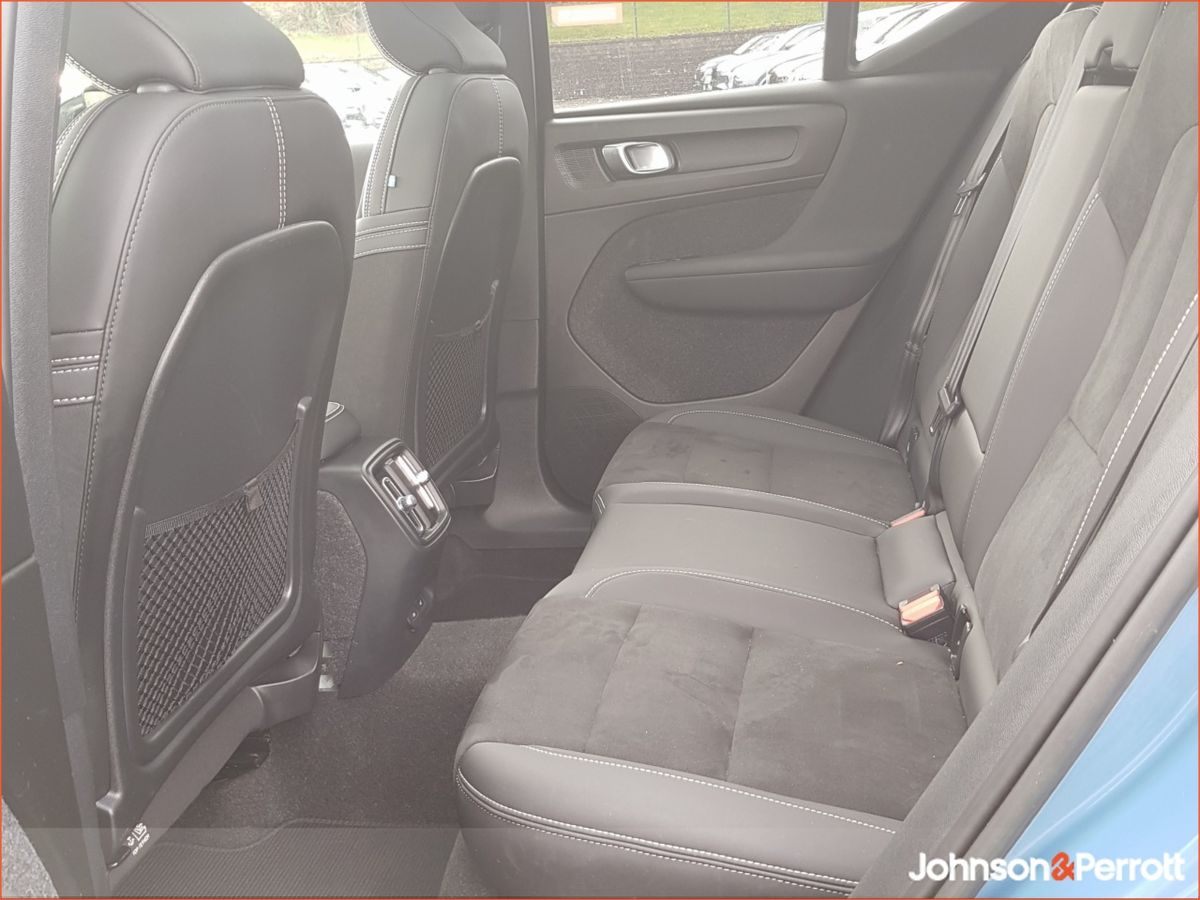 Volvo XC40 69 kWh  231hp Ultimate - Two Year Volvo Selekt Warranty