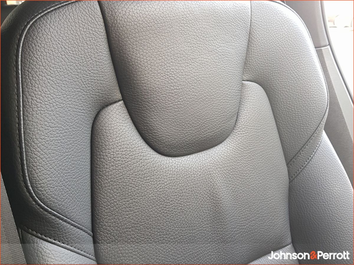 Volvo XC90 T8 PHEV 455hp Core Bright (Two Year Volvo Selekt Warranty + Two Year Volvo Service Plan)