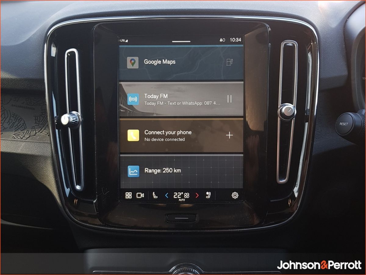 Volvo C40 69 kWh 231hp Ultimate (Two Year Volvo Selekt Warranty)