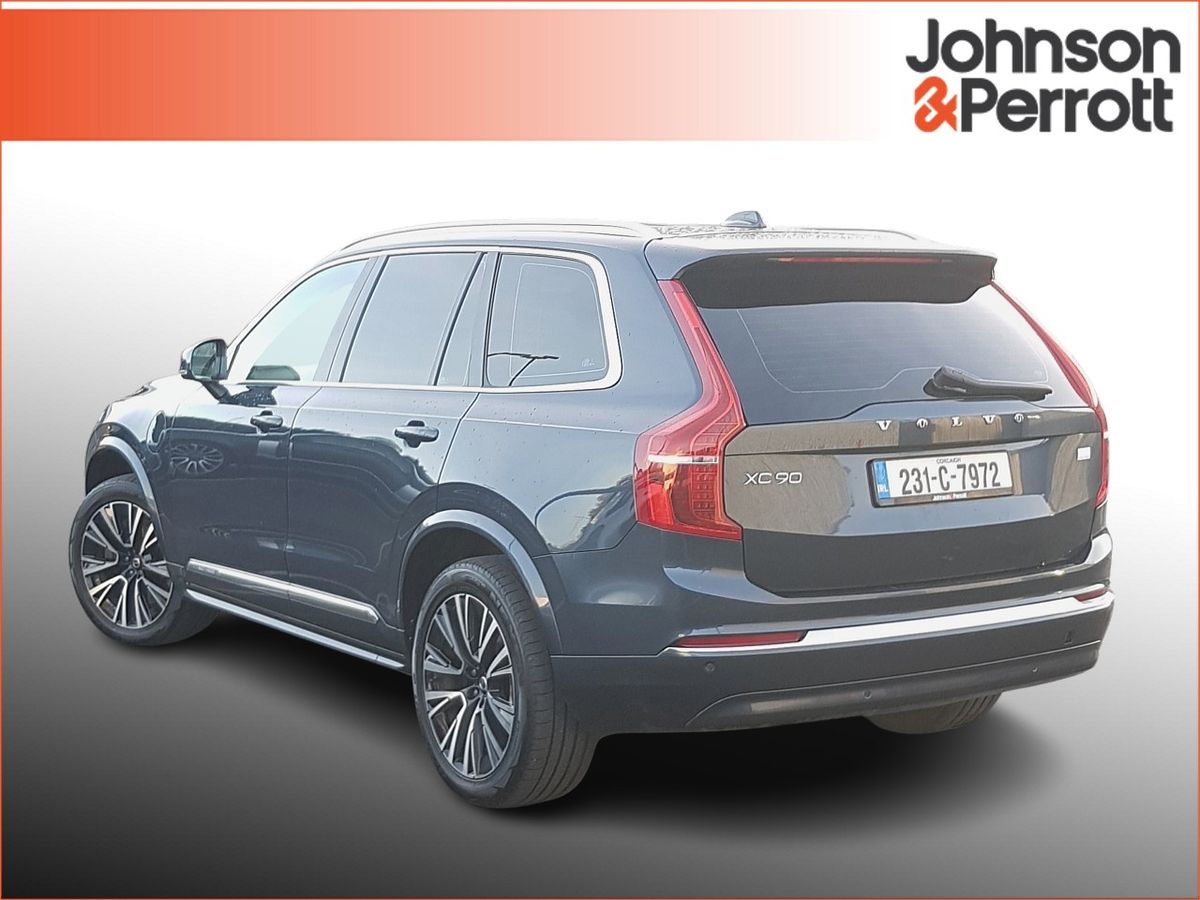 Volvo XC90 T8 PHEV 455hp Core (Two Year Volvo Selekt Warranty + Two Year Volvo Service Plan)