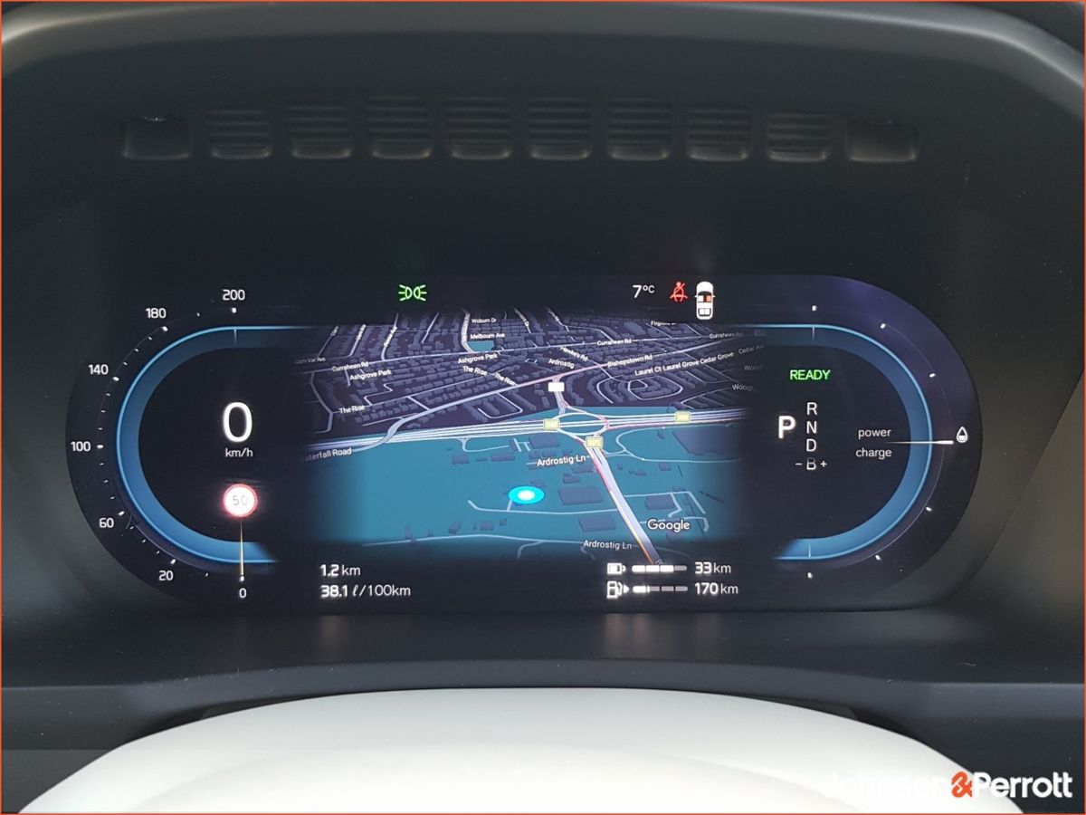 Volvo XC90 T8 PHEV 455hp Core (Two Year Volvo Selekt Warranty + Two Year Volvo Service Plan)